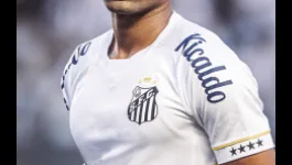 Camisa do Santos FC com a marca Kicaldo